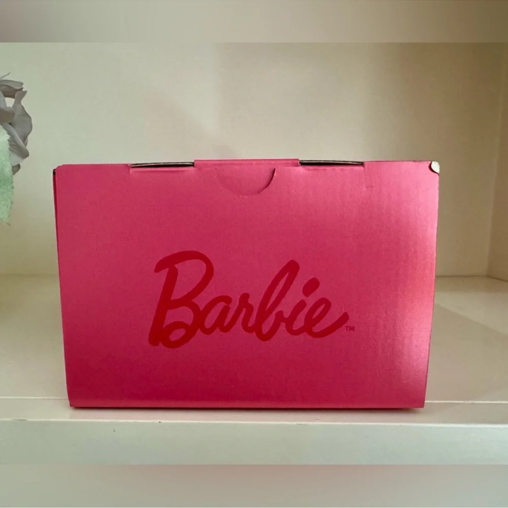 🎉LAST PIECE🎉Limited Edition Barbie x‎ Stanley Icon 40 oz Quencher